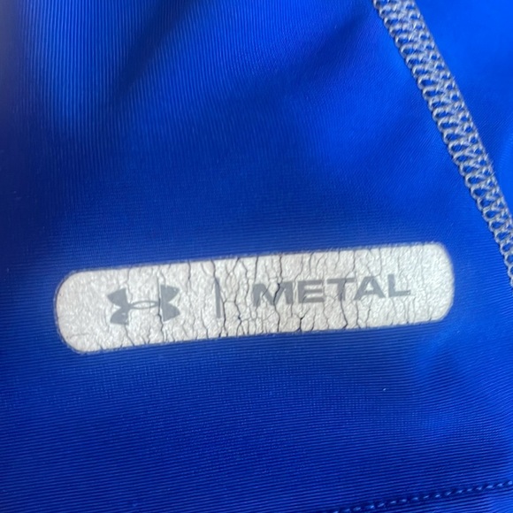 Under Armour boys top, size small - Picture 4 of 4